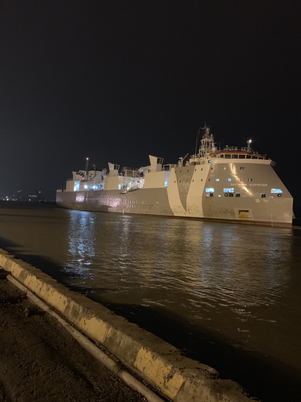 Tầu Bò GREYMAN EXPRESS cảng Cá HP